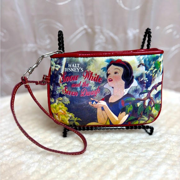 Disney Snow White Wristlet - Red and Multicolor - Picture 1 of 10